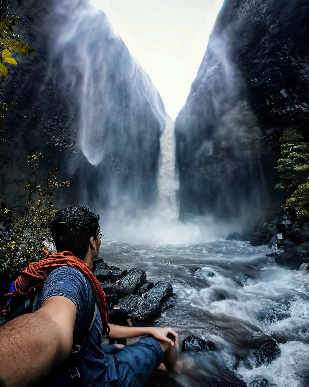 devkund waterfall trek guide